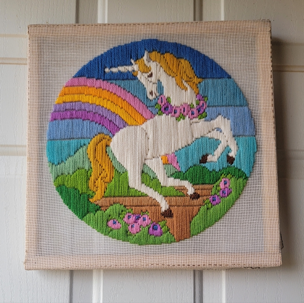 VTG 1985 Creative Circle Unicorn Finished Wall Art + Unicorn Bundle 5 Items